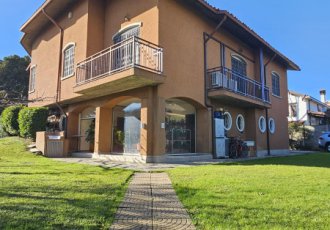 Villa in for Sale Milano